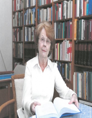 In memory of Professor Dr. Karin Peschel (1935-2020)